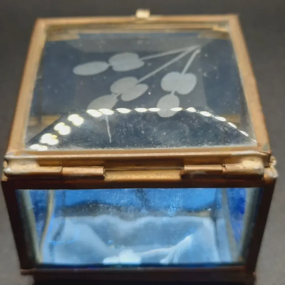 VTG Via Vermont Cobalt Blue Stained Glass Trinket Box